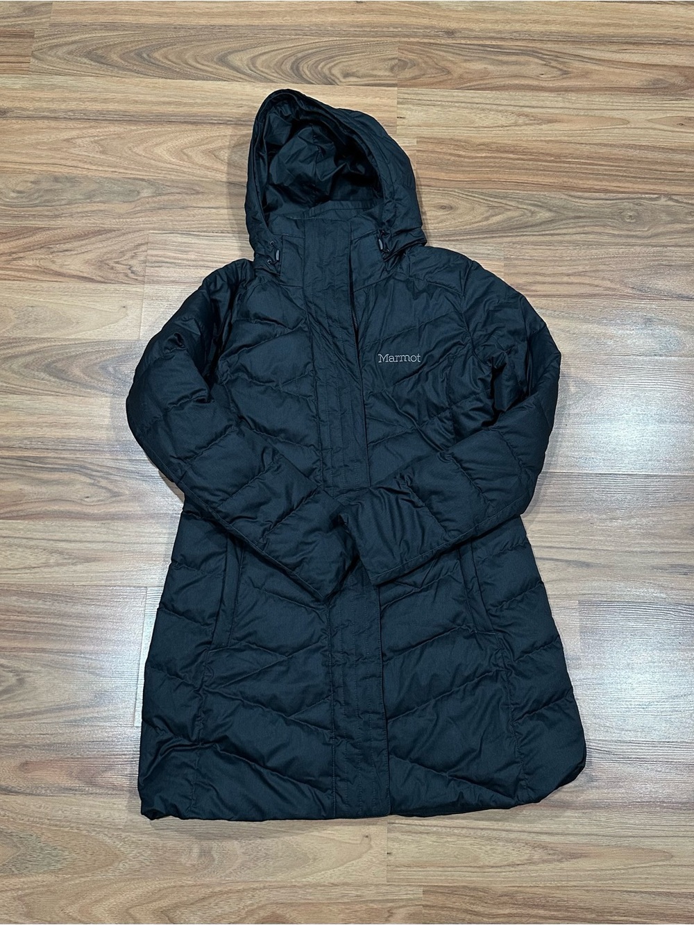 Marmot Women's insulated winter coat 700, Size L